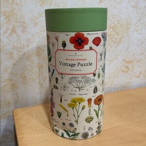 Cavallini & Co. Wildflowers Vintage (1,000 piece) puzzle